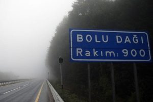 Bolu Dağı'nda sağanak ve sis
