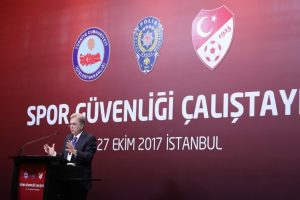 Spor g&uuml;venliği &ccedil;alıştayı başladı