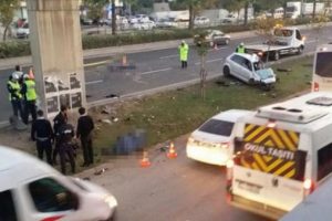 İzmir'de feci kaza! 2 polis şehit