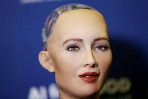 Suudi Arabistan, robota vatandaşlık veren ilk &uuml;lke oldu!