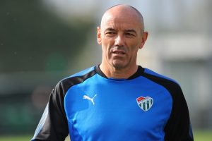 Bursaspor Teknik Direkt&ouml;r&uuml; Le Guen: "Zor bir karşılaşma bizi bekliyor"