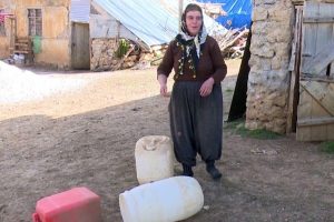 K&ouml;ye su geldi, dayaktan kurtuldu