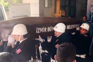 Kazada &ouml;len polislerin cenazeleri yakınlarına teslim edildi
