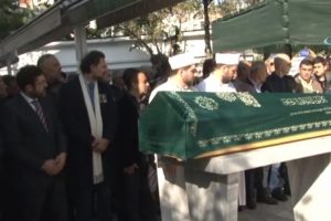 Eski T&uuml;rkiye g&uuml;zeli son yolculuğuna uğurlandı