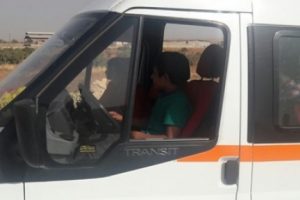 Okul servisini kullanan &ccedil;ocuk s&uuml;r&uuml;c&uuml; daha &ouml;nce kaza yapmış