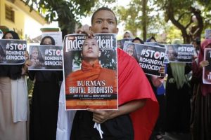 Myanmar'da Hristiyan rahiplere hapis cezası