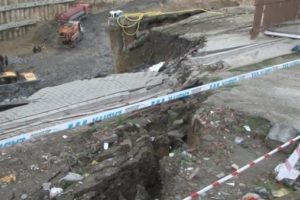 Toprak kaydı, 12 bina boşaltıldı