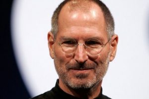 Steve Jobs imzalı dergi rekor fiyata satıldı