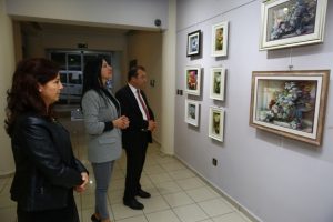 Bursa'da &ouml;ğrenciler ve velilerden kağıt r&ouml;lyef sergisi