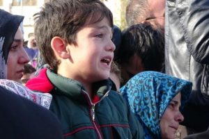 Cumhurbaşkanı'na sesini duyuramayan Eren g&ouml;zyaşlarına boğuldu!