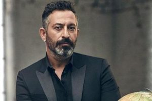 Cem Yılmaz: Normal zekadan ne fayda g&ouml;rd&uuml;k ki...