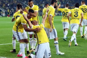 Fenerbah&ccedil;e fırsatı tepmek istemiyor