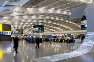 Heathrow Havalimanının "&ccedil;ok gizli" bilgileri sokakta bulundu