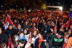 Bursa'da 29 Ekim Cumhuriyet Bayramı y&uuml;r&uuml;y&uuml;ş&uuml;