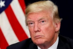 Trump, Rusya soruşturması y&uuml;z&uuml;nden Clinton'a y&uuml;klendi