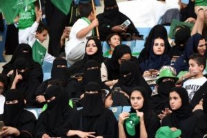 Suudi Arabistan'da kadınlara stadyuma girme hakkı geliyor!