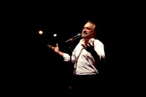 Volkan Konak'tan yağmur altında konser