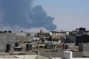 Libya'da hava saldırısında 17 kişi &ouml;ld&uuml;, 30 kişi yaralandı