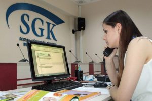 Evde bakım projesi Bursa'da annelerin y&uuml;z&uuml;n&uuml; g&uuml;ld&uuml;rd&uuml;