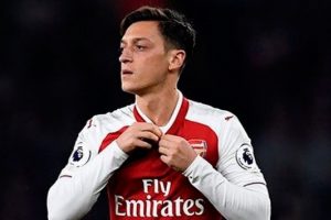 Mesut &Ouml;zil'in fotoğrafı sosyal medyayı salladı
