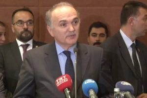 Bakan &Ouml;zl&uuml;, Cezayir Milli G&uuml;n&uuml; Resepsiyonu'na katıldı