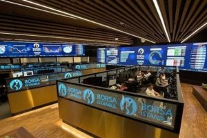 Borsa rekor kırarak g&uuml;ne başladı