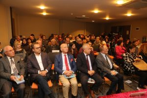 Bursa Nil&uuml;fer'de "Tarih Buluşmaları" Zeki M&uuml;ren ile başladı