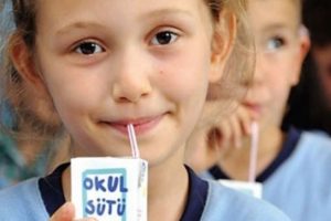 Okul s&uuml;t&uuml; ihalesi iptal edildi