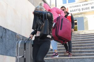 'Bebek bakıcılığı' diye getirip fuhuş yaptırmışlar