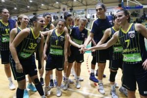 Ekaterinburg'a kendi sahasında Fenerbah&ccedil;e darbesi
