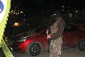 Soygunu engelleyen polis vuruldu