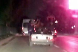 Asker uğurlamasında tehlikeli yolculuk