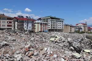 Kentsel d&ouml;n&uuml;ş&uuml;mde yeni uygulama modeli