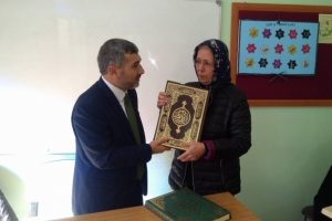 66 yaşında Kur'an okumayı 1 haftada &ouml;ğrendi