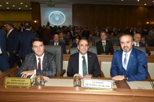 Meclis oylaması tamamlandı, Bursa'nın yeni b&uuml;y&uuml;kşehir belediye başkanı Alinur Aktaş oldu