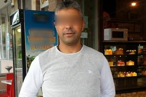 Barışmak istemeyen sevgilisini &ouml;ld&uuml;rd&uuml;