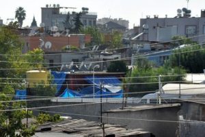 Ev sahibi esrarengiz kazıyla ilgili konuştu