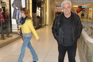 'Ka&ccedil;ma! Karım değil misin?'
