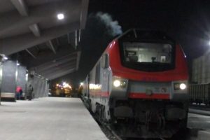Bak&uuml;'den yola &ccedil;ıkan tren Kars'a ulaştı