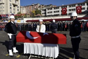 Şehit polis i&ccedil;in resmi t&ouml;ren d&uuml;zenlendi