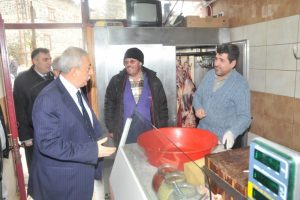 TESK, ucuz etin marketlerde satılmasını Rekabet Kurumuna g&ouml;t&uuml;r&uuml;yor