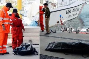 Kardak'ta ka&ccedil;ak teknesi battı!