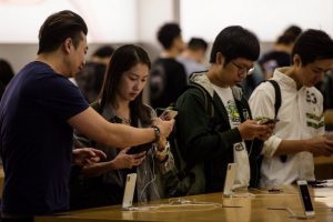 iPhone X &ccedil;ılgınlığı başladı!