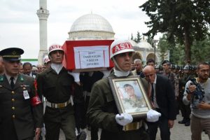 Hataylı şehit son yolculuğuna uğurlandı