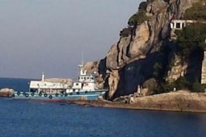 Kaptan uyuyunca gemi karaya oturdu