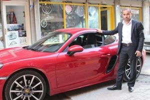 Dondurmadan &ccedil;ıkan l&uuml;ks otomobili sermaye yapacak