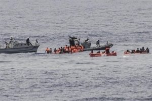Akdeniz'de sığınmacı dramı: 600 kişi kurtarıldı