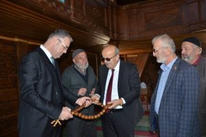 Bursa İznik Kaymakamı ve Belediye Başkanı, muhtar ve vatandaşlarla buluştu