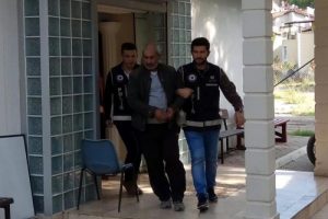 Marmaris'te 12 ka&ccedil;ak yakalandı