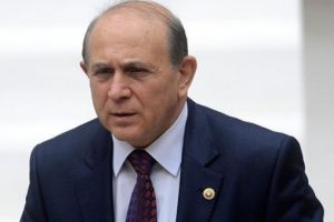 Burhan Kuzu adaylık konusunda kararlı!